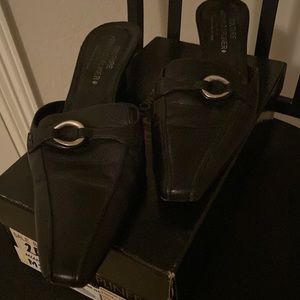 Couture  Donald j Pliner black mule